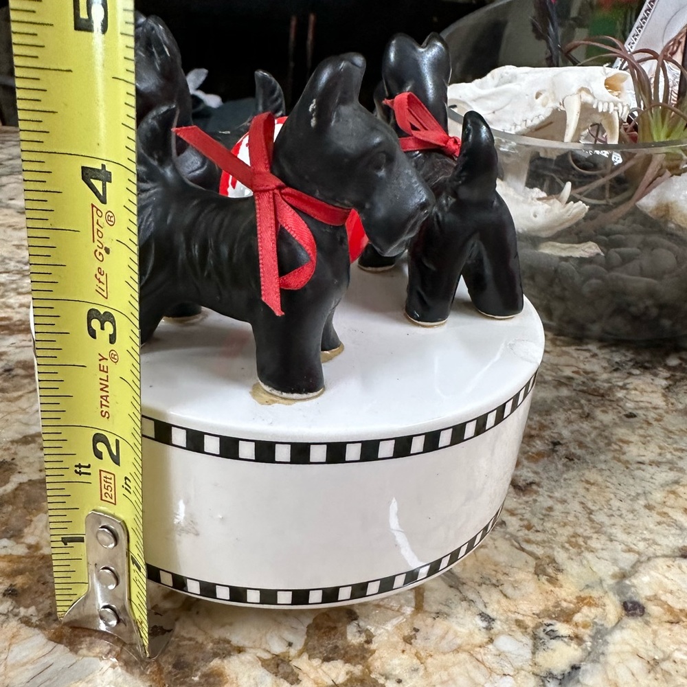 Scottie terrier vintage music box Dept. 56 dogs rare ceramic Japan - Picture 4 of 8